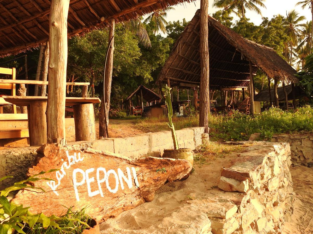 Peponi Beach Resort Pangani Buitenkant foto